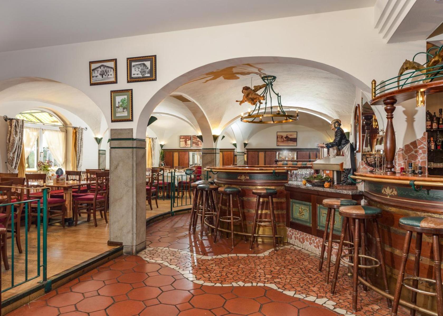 Hotel Restaurant Lebzelter Altenmarkt im Pongau Esterno foto