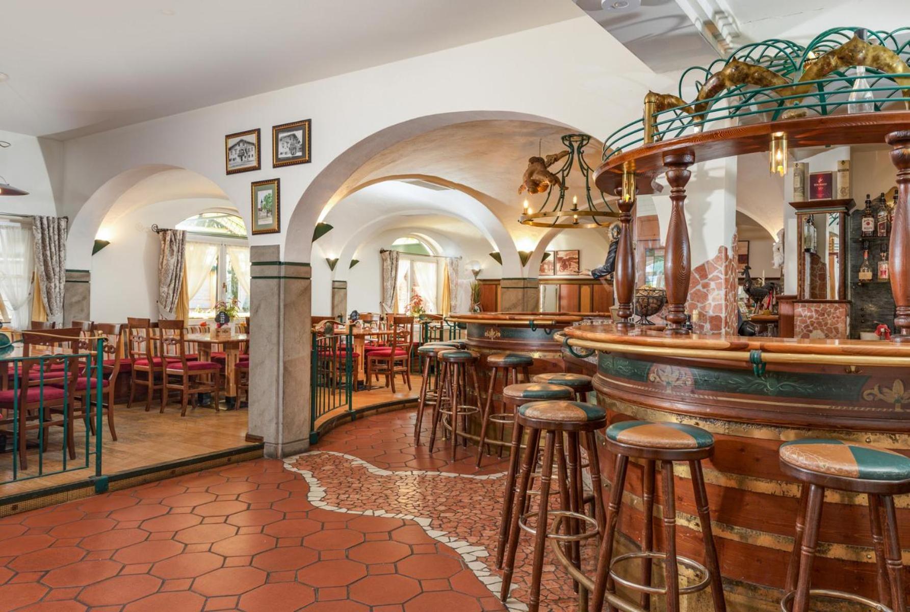 Hotel Restaurant Lebzelter Altenmarkt im Pongau Esterno foto
